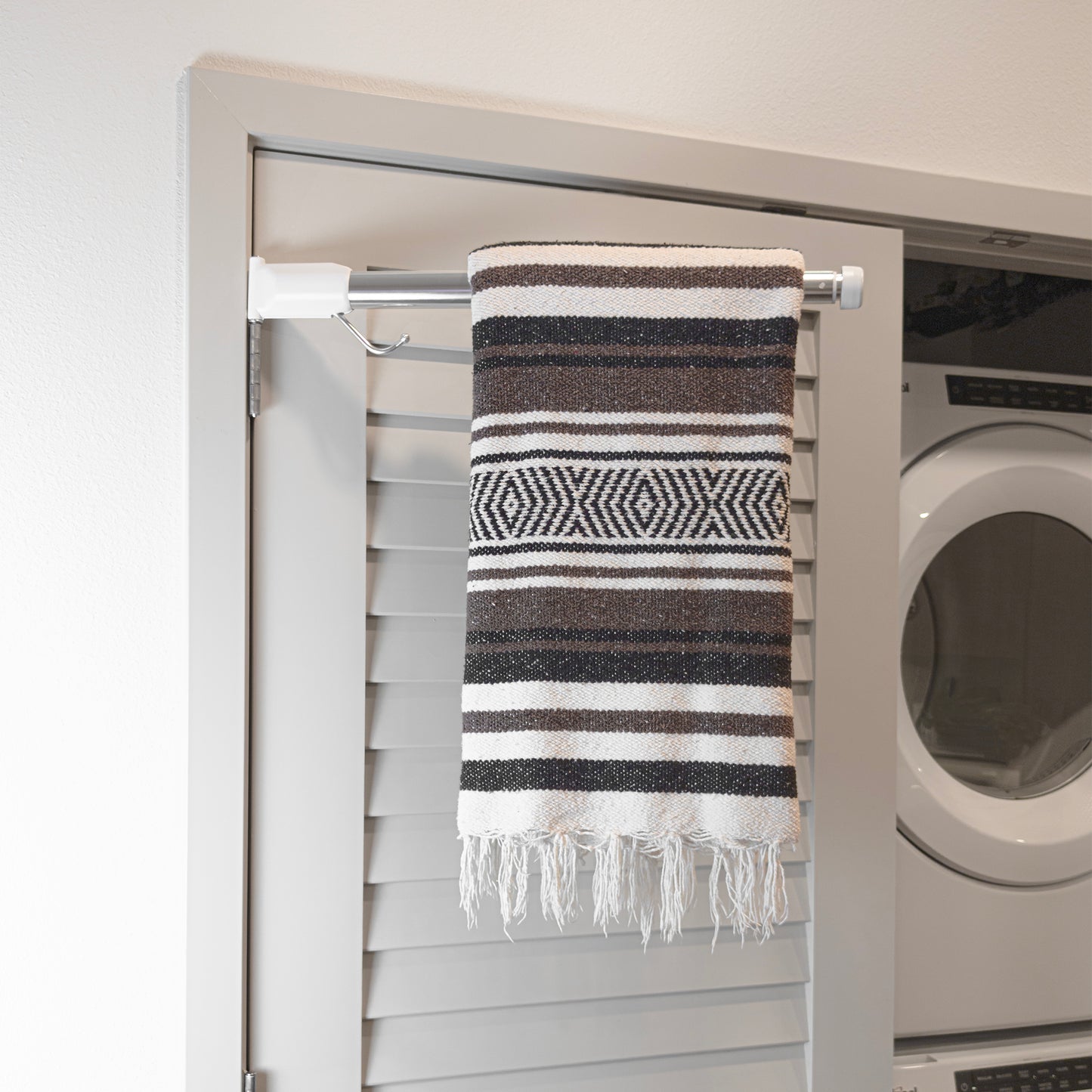 Hinge2Hang: The Perfect Towel Rack